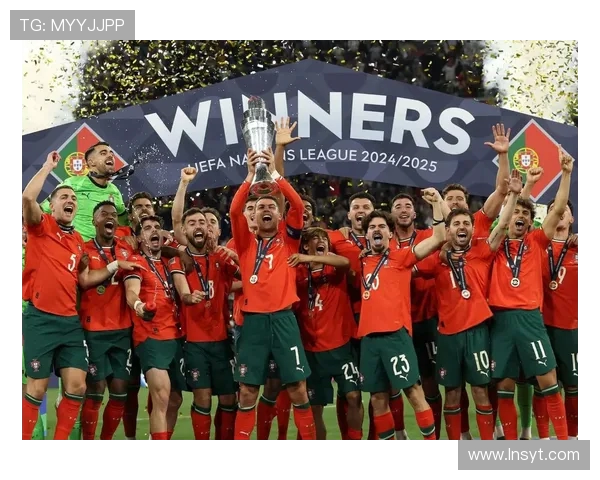 C罗是否拿过世界杯冠军真相解析与职业生涯荣誉盘点全面深度回顾