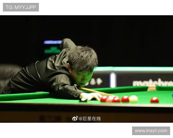 英锦赛决赛巅峰对决梁文博挑战罗伯逊冠军荣耀之战激情碰撞精彩瞬间 英锦赛决赛巅峰对决梁文博挑战罗伯逊冠军荣耀之战激情碰撞精彩瞬间