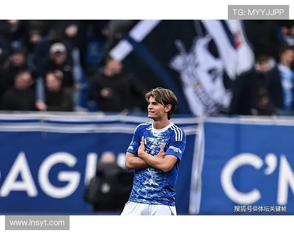 拜仁祝贺卡尔18岁生日球员为球队贡献31场7球4助攻