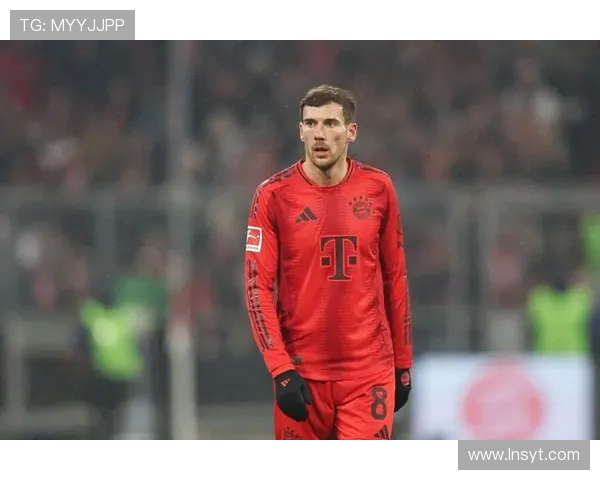 格雷茨卡在国家德比仅出场三分钟心情低落难掩失落情绪